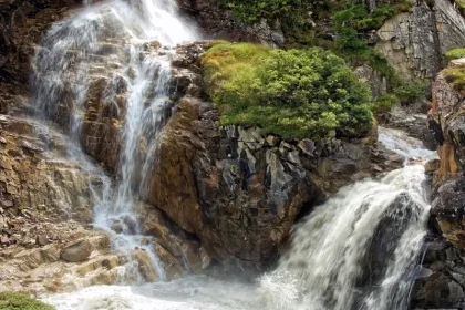 Exploring Sanje Waterfalls in a Day