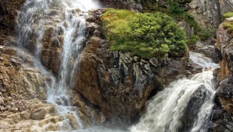 Exploring Sanje Waterfalls in a Day